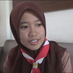 Fera Febiyanti murid SMKN Mojoagung, Jombang  lulusan UNBK terbaik.