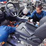 Dosen ITS ketika sedang praktik dalam pelatihan di Beifang Automotive Education Group, Beijing, Tiongkok. (Ist)