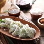 Resep Lupis Ketan Putih dengan Saus Gula Merah. Foto: Ist