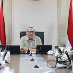 Sekjen Kementerian ATR/BPN, Suyus Windayana, saat memimpin rapat.