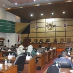 Pleno pengesahan Raperda menjadi Perda di DPRD Kabupaten Pasuruan.
