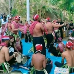 Salah satu adegan dalam film dokumenter yang mengangkat Ritual Hodo, tradisi masyarakat Dusun Pariopo, Desa Bantal, Kecamatan Asembagus, Situbondo.