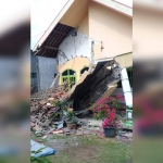 Kerusakan akibat gempa di Kecamatan Kesamben.