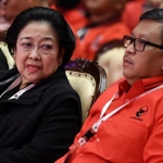 Hasto Kristiyanto dan Megawati Soekarnoputri. Foto: Antara