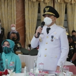 Wali Kota Surabaya Eri Cahyadi saat menyampaikan pidato pertama kali di balai kota pasca dilantik di Gedung Negara Grahadi.