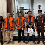Para tersangka saat akan ditahan di Lapas Kediri. Foto: Ist