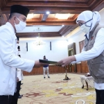 Khofifah saat silaturrahim dengan Bakomubin Jawa Timur.