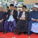 DARI KANAN: Syaikh Ahmad Mabdruk, Syaikh Dr Faraq Salim Al Azhari , Dr KH Ahmad Jazuli,  Prof Dr KH Asep Saifuddin Chalim, MA,  Syaikh Abdul Aziz Syahawi Al-Husaini dan Dr  Achmad Rubaie. Foto: MMA/bangsaonline