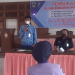 Asisten Ekonomi Pembangunan Kabupaten Madiun, Suyadi, saat membuka acara pelatihan berbasis kompetensi.