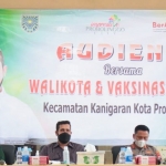 Wali Kota Probolinggo, Habib Hadi Zainal Abidin, saat menghadiri audiensi di pendopo Kecamatan Kanigaran.