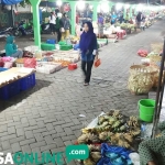 Suasana Pasar Kota Bojonegoro pasca direlokasi.