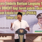 Wali Kota Pasuruan Saifullah Yusuf saat memberikan sambutan dalam penyaluran BLT dan modal kerja di Gedung Gradika Bhakti Praja, Rabu (9/11/2022) pagi.