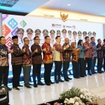 Wali Kota Kediri Vinanda Prameswati bersama para Wali Kota Komwil IV Apeksi. Foto: Ist. 