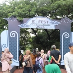 English Massive Festival saat digelar di taman brantas