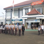 Apel pagi yang diikuti pegawal Lapas Pemuda Madiun