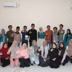  LPM (Lembaga Pers Mahasiswa) UNIRA (Universitas Madura) Kabupaten Pamekasan, menyelenggarakan pemahaman bahasa jurnalistik 