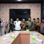 Paslon Calon Bupati dan Wakil Bupati Sidoarjo Subandi-Mimik saat bersitalurahmi ke PD Muhammadiyah Sidoarjo