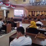 Mediasi konflik kepengurusan Kelenteng Kwan Sing Bio, yang difasilitasi Komisi II DPRD Tuban.