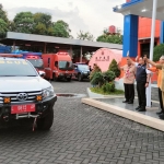 Bantuan untuk korban terdampak gempa Cianjur dilepas oleh Sekdaprov Jatim Adhy Karyono mewakili Gubernur Khofifah Indar Parawansa dari Kantor BPBD Jawa Timur, Selasa (22/11) sore.