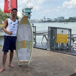 Muhammad Aldo Syahputra (17) saat berlaga di ajang IWWF Malaysia Ski and Wake Championships di Malaysia. Foto: Ist