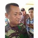 Komandan Kodim (Dandim) 0811 Tuban, Letkol Inf Nur Wicahyanto saat diwawancarai sejumlah wartawan.