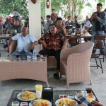 Ketua Fraksi Demokrat, Suberi (dua dari kanan) saat ikut dialog pengelolaan wisata heritage dengan Pemerintah Kota Yogyakarta. Foto: Ist.
