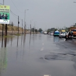 Jalan Raya Porong saat terendam banjir.