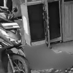 Korban pelemparan bondet di Desa Kalirejo, Kecamatan Sukorejo, Kabupaten Pasuruan.