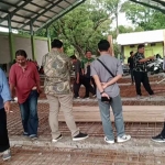 Sidak atau inspeksi mendadak yang dilakukan Komisi III DPRD Kota Probolinggo melakukan terhadap proyek pembangunan fasilitas pengelolaan sampah.