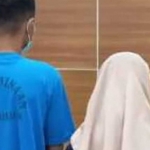 S yang merupakan istri dari Warga Binaan berinisial D, saat diamankan petugas. Foto: Ist