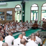 Menteri ATR/BPN saat berada di Masjid Darunnajah STPN Yogyakarta.