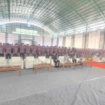 Para santri Madrasah Bertaraf Internasional (MBI) Pondok Pesantren Amanatul Ummah yang diwisuda dalam acara Haflah Akhirussanah ke-18 di Student Centre Pondok Pesantren Amanatul Ummah Pacet Mojokerto Jawa Timur, Sabtu (13/6/2026). Foto: M Mas