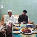 Gubernur Jawa Timur Khofifah Indar Parawansa dan KH Nawawi Abdul Jalil, pengasuh Pondok Pesantren Sidogiri Pasuruan. foto: ist