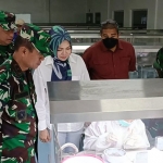 Pangdam V/Brawijaya, Mayjen TNI Nurchahyanto, saat melakukan peninjauan di Gresik.