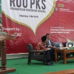 Pakar Hukum Tata Negara Mahfud MD, saat menjadi pembicara dalam Seminar Membahas RUU Penghapusan Kekerasan Seksual (PKS), di Pesantren Tebuireng Jombang Jawa Timur.