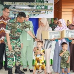 Danrem 084/BJ, Brigjen TNI Terry Tresna Purnama, saat meninjau penanganan stunting di Bangkalan.