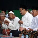 Suasana peringatan malam Nuzulul Quran dan Sholat Terawih Bersama Pj. Gubernur Jawa Timur dan Khofifah Indar Parawansa di Gedung Kesenian Dharmoyudho Kota Pasuruan.