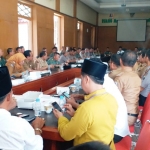 Suasana rapat koordinasi jelang pelaksanaan pemilihan BPD yang digelar di ruang rapat Pendopo Agung Bangkalan, Senin (11/11/2019).