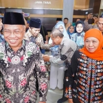 Khofifah saat bersilaturahmi dengan Pimpinan Wilayah Muhammadiyah Jawa Timur.
