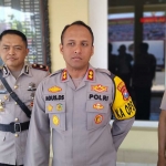 Kapolres Madiun Kota AKBP Agus Dwi Suryanto didampingi Wakapolres Kompol Supiyan dan Kompol Agus Suprijannto saat menjawab pertanyaan awak media. Foto: HENDRO SUHARTONO/ BANGSAONLINE
