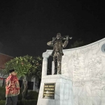 Tokoh muda Surabaya, Achmad Hidayat.  