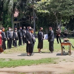 Suasana pelantikan 37 pejabat di lingkungan Pemkab Pamekasan dengan tetap mematuhi protokol kesehatan pencegahan virus Corona.