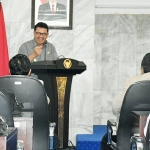 Wabup Pungkasiadi memberi arahan pada 81 orang peserta seleksi bakal calon kepala sekolah SD dan SMP se-Kabupaten Mojokerto tahun 2019,