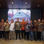 Bupati Kediri bersama pengurus Dekopinda. Foto: Ist