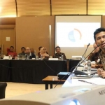 Wagub Emil paparkan prioritas pembangunan Jatim pada Rakor pembahasan usulan DAK dari Jateng dan Jatim yang belum tertampung dalam aplikasi kolaborasi perencanaan dan informasi kinerja (KRISNA) di hotel Alila Jakarta. foto: ist