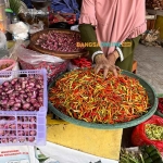 Harga cabai rawit merah di Jawa Tengah hari ini melambung tinggi. Foto: Bangsaonline.