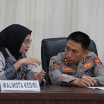 Wali Kota Kediri, Vinanda Prameswati, dan Kapolres Kediri Kota, AKBP Anggi Saputra Ibrahim. Foto: Ist