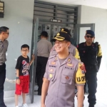 Kapolres Jember AKBP Kusworo Wibowo saat melakukan pantauan di sejumlah PPK.