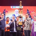 Gubernur Khofifah saat menutup Gelar Peralatan Penanggulangan Bencana 2025.
