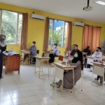 Uji coba pembelajaran tatap muka (PTM) yang dilakukan SMA Muhammadiyah 2 (Smamda) Sidoarjo.